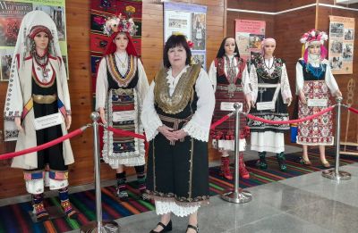 ИЗЛОЖБА НА МАЙСТОР-ВЕЗБАРЯ ДЕТЕЛИНА ДАЧЕВА 2